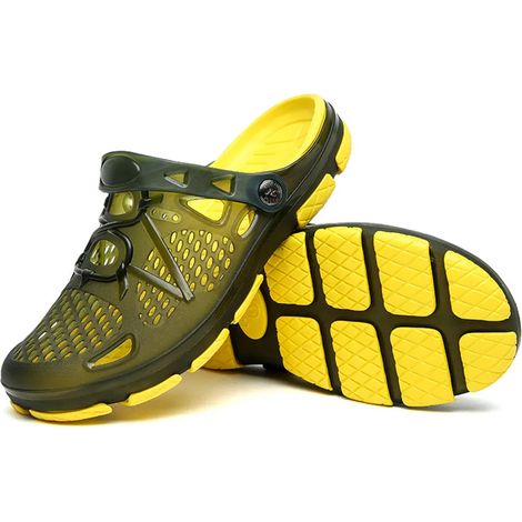 Clogs homme antidérapants, chaussures aquatiques à lanière réglable, mules légères à enfiler pour jardin, cuisine, extérieur, plage, cour, piscine, douche. (1/5)