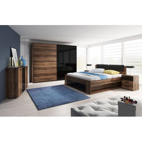 Schlafzimmer FLOYD: Schrank 220cm, Bett 160x200, Kommode, Nachttische. Farbe dunkle Eiche und glänzend Schwarz.