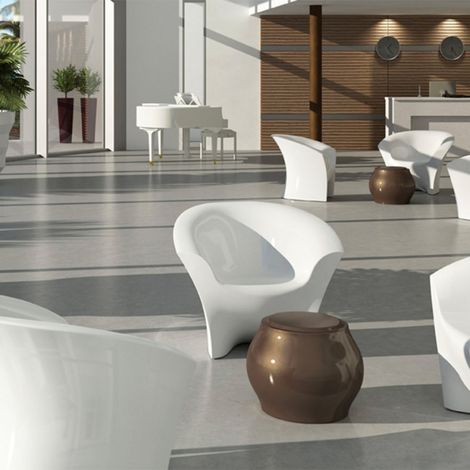 Fauteuil enveloppant au design moderne cockpit pour bar restaurant extérieur Ohla - Blanc (1/5)