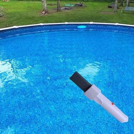 The new EZ-Clip pumice pool cleaner head removes rust stains and limescale deposits from pool tiles. (1/5)