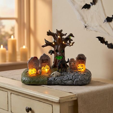 Animated LED Halloween Graveyard Scene (1/2)