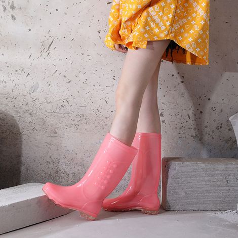 Bottes de pluie montantes pour femmes, à la mode, doublées en polaire, antidérapantes, résistantes à l'usure, chaussures d'eau imperméables en PVC, bottes de pluie transparentes pour adultes, vente en (1/5)