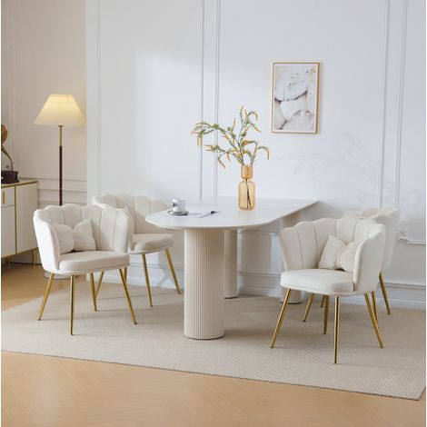 4er-Set Stühle Beige aus Samt mit Blütenblatt-Rückenlehne und vergoldeten Metallbeinen (1/5)