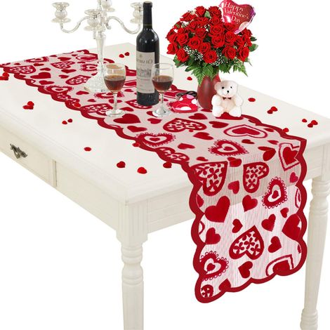 Chemin de table en dentelle rouge en forme de cœur (13 x 72 pouces) - Décoration romantique pour la Saint-Valentin, les mariages et les réceptions. (1/5)