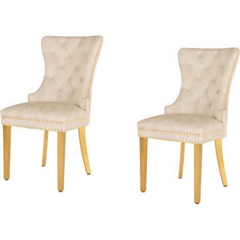 Lote de 2 sillas Chesterfield REGINA beige en terciopelo capitoné – Respaldo acolchado, cabeza de león y patas doradas (1/5)