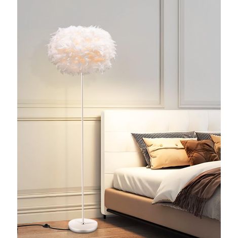 Lampadaire sur Pied Salon en Plume,Lampe sur Pied Blanc d'éclairage de Salon,150CM Maison Décoration LED Lampadaires avec Interrupteur à Pédale pour Chambre à Coucher Appartement Hôtel,Base E27