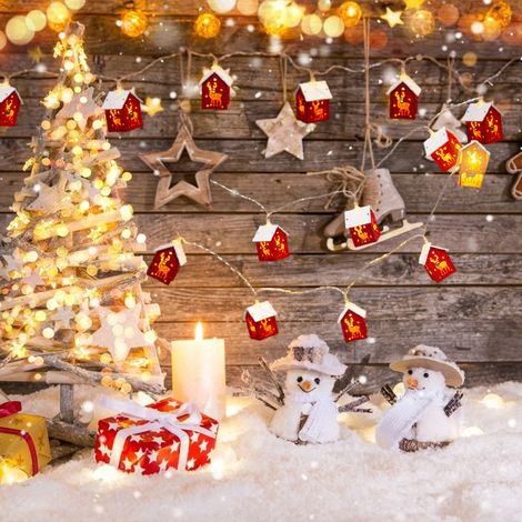 Guirlande lumineuse de 1,5 mètre avec 10 LED et 10 petites maisons en bois, idéale pour décorer un jardin féérique, une terrasse ou un patio, pour Halloween ou Noël. Parfaite pour un appartement, une (1/5)