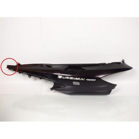 [PRODUIT D'OCCASION] Coque arrière gauche origine pour scooter Suzuki 400 Burgman (1/3)