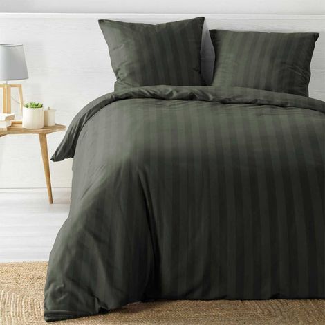 Paris Prix – Parure de lit 3 pièces 240x220cm – 100% polyester – Texture microfibre douce – Couleur vert kaki (1/2)
