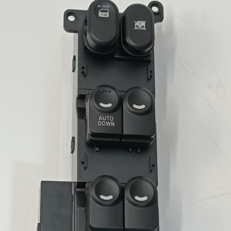 Applies to Hyundai 93570-2L010 and 935702L010 window regulator switches manufactured between 2008 and 2011.