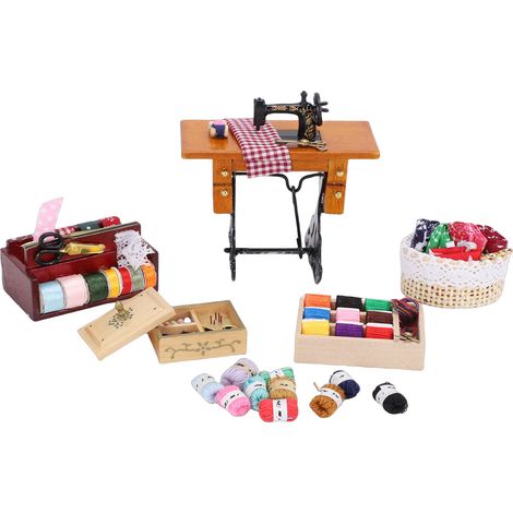 Machine à coudre miniature 1/12 pour maison de poupée, modèle détaillé avec accessoires en bois et bobines (1/5)