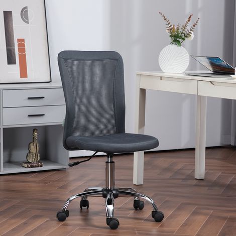Silla de oficina ergonómica, regulable en altura, base cromada, giro de 360°, tapicería de malla gris oscuro.