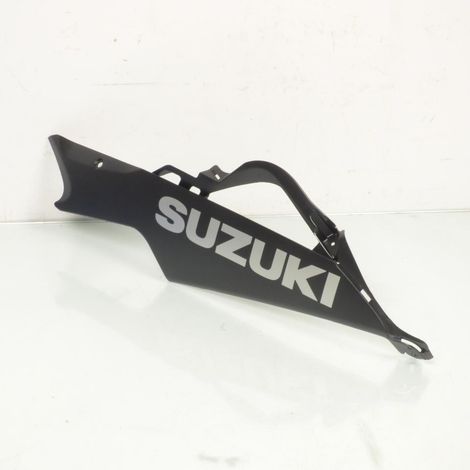 Sabot bas de caisse droit origine pour Moto Suzuki 750 GSXR 2006 (1/5)