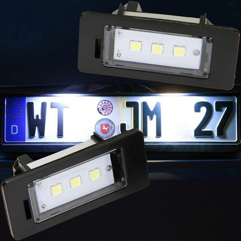 KIT LUCI TARGA A LED 2 PEZZI COMPATIBILE CON BMW Serie 5 F10 / F11 / X1 E84 / F48 / VETRO TRASPARENTE/ LED 6000K EFFETTO XENON / CAN-BUS, PLUG AND PLAY (1/5)