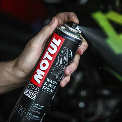 MOTUL E9 WASH WAX SPRAY 400ML (PULIZIA E PROTEZIONE DELLA VERNICE) (1/2)