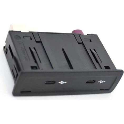 A2478204002 USB Typ-C Multimedia-Hub für W177, W213, W247, CLA und X118 (2021-2024) (1/5)