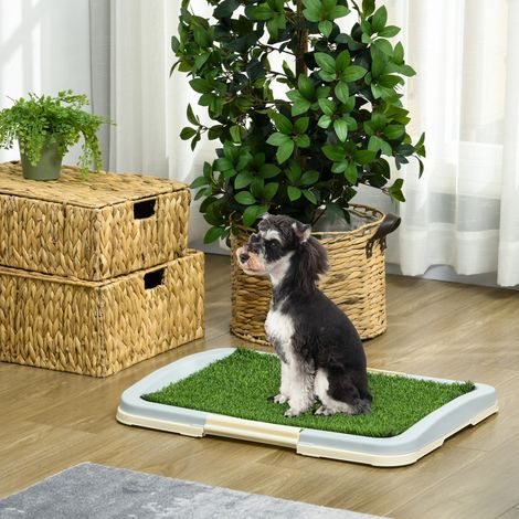 Toilette pour chien litière avec tapis en gazon artificiel plateau et panneau grillagé 63 x 48,5 cm