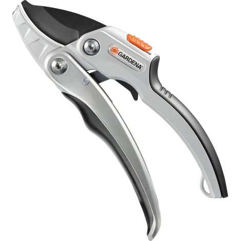 Gardena Ratschenschere Comfort SmartCut (1/2)
