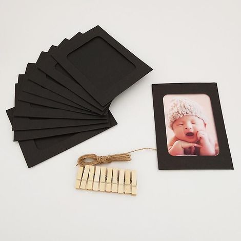 Ensemble de 30 cadres photo en papier avec mini pinces en bois et ficelles pour photos 13x18 cm - Décoration murale en papier noir et kraft pour la maison, l'école et le bureau (1/5)