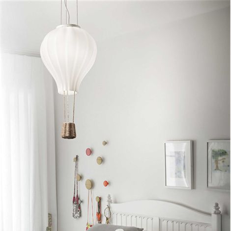 Lustre enfant montgolfière en verre blanc – Hauteur réglable 90-265 cm – Diamètre 30 cm – Type d'ampoule E27 42W max – Millumine (1/2)