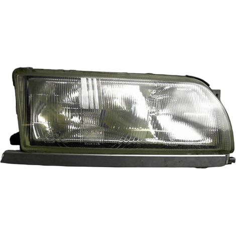 Phare Droit NISSAN Primera (1/3)