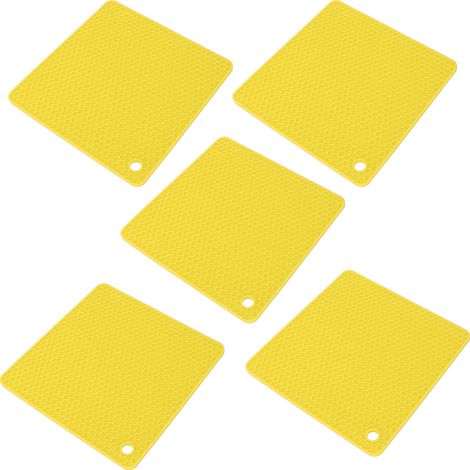 Lot de 5 dessous de plat en silicone résistant à la chaleur, antidérapants et carrés, de forme alvéolée, pour plan de travail de cuisine (jaune). (1/5)
