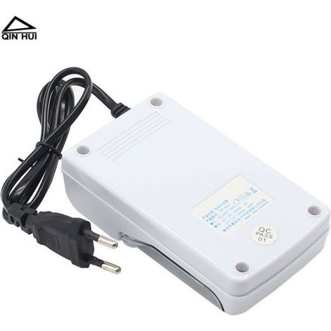 Chargeur Piles AA AAA - Emplacements Indépendants - Compatible Prise Européenne - Câble Inclus - 1 Unité (1/4)