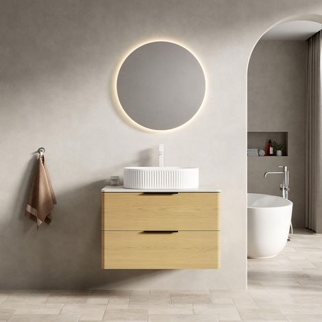 Meuble de salle de bain suspendu 75 cm – Vasque ovale blanche, plan en travertin reconstitué, corps en contreplaqué à bords arrondis finition chêne, 2 tiroirs – Chêne (1/5)