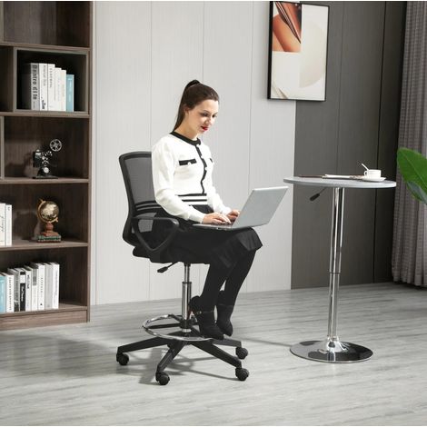 Chaise de bureau ergonomique noire avec dossier lombaire, hauteur d’assise réglable, repose-pieds ajustable et roulettes 360° – CHICFURN (1/5)