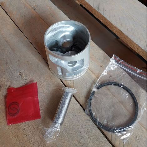 Ensemble piston de tronçonneuse Husqvarna 365 372XP avec segments de piston, bagues de retenue, axes de piston, rondelles de roulement, adapté au jeu de pistons K1270 (60 mm). (1/2)