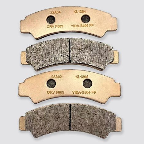 Plaquettes de frein avant en quatre parties (A03E11120001) adaptées aux SGW Snarler AT6 LE5, Snarler AT6 ST3b, Snarler AT6 LT3b et Snarler AT6 SE5.