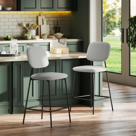 Lot de 2 tabourets de bar bistrot,repose-pieds,housse velours,pieds acier,dimensions 45×49×102 cm,couleur gris clair,pour salle à manger.