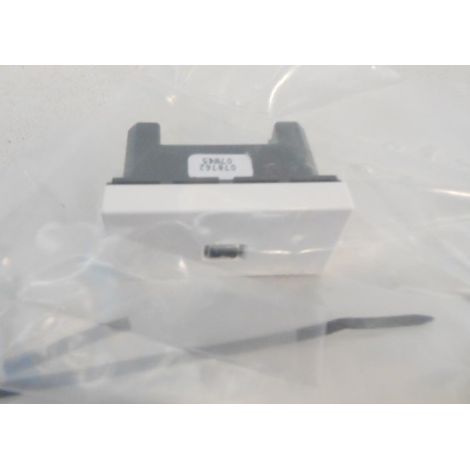 PRISE IEEE 1394 FEMELLE LEGRAND MOSAIC - 1 MOD - BLANC LEG078762 (1/3)