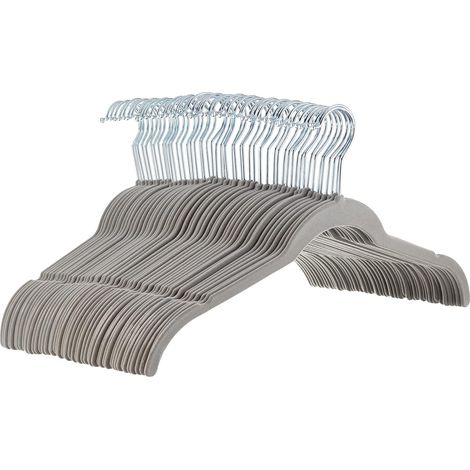 Graue, beflockte Kleiderbügel, 41,5 x 22,9 cm, 50er-Packung, rutschfeste und unmarkierte Kunststoffkleiderbügel für Kleiderschränke. (1/5)