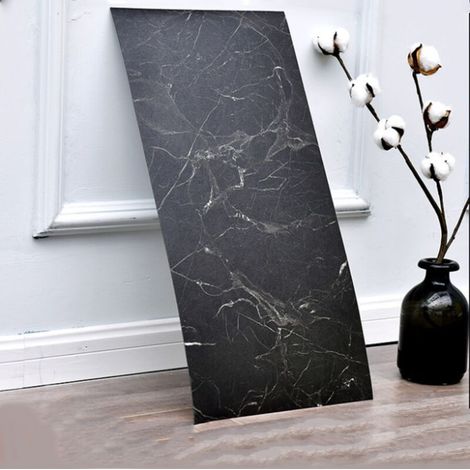 Autocollant PVC Auto-Adhésif pour Sol Cuisine et Salle de Bain – Carrelage Imitation Marbre Étanche – 10 Pièces Noir