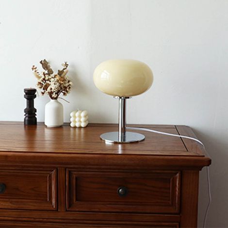 Lampe de chevet avec pied en fer, forme mignonne, simple, moderne et élégante, pour la maison, interrupteur à bouton USB, beige (1/5)
