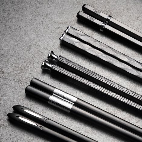 (Noir et argent) 5 paires de couteaux réutilisables de style japonais, en métal, adaptés à une utilisation dans les cuisines chinoise et coréenne. (1/5)