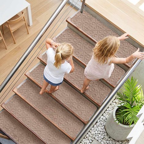 Non-Slip Beige Stair Mats, 76x20 cm, Set of 15 (1/5)