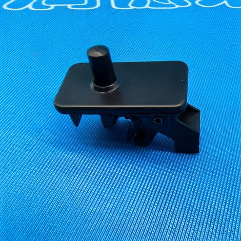 Suitable for Nissan Sunny/Altima/March/NV200 fuel tank cap switch and latch. (1/3)