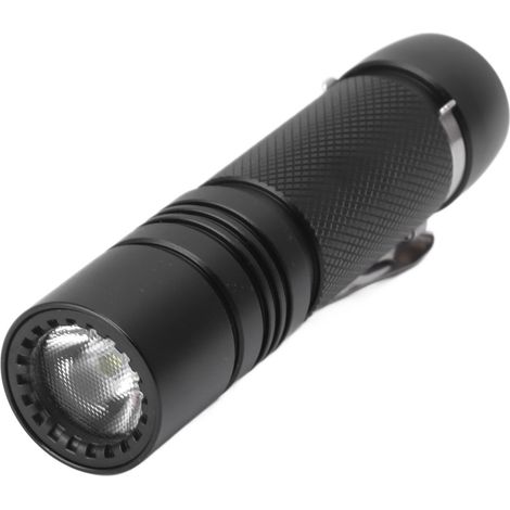 Mini lampe torche rechargeable 700 lm LED ultra-lumineuse, petite lampe torche EDC avec clip pour le camping, la randonnée et l'utilisation quotidienne (1/5)