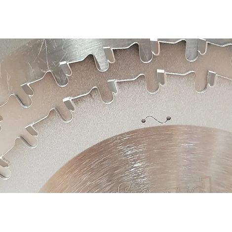 CIRCOLARE per MATERIALI FERROSI D.160 mm Foro : 20 mm Spessore dente: 2 mm Numero di denti : 30