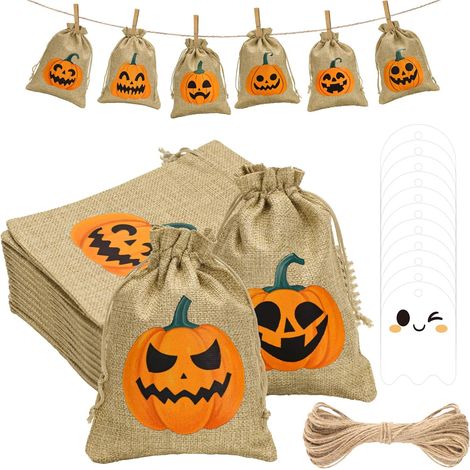 Sachets en Jute Halloween : 24 Pochettes Cadeaux Citrouille 13x18cm avec 24 Étiquettes Fantômes et Ficelle – Sacs à Bonbons Déco Fête Enfants, Trick or Treat (1/5)