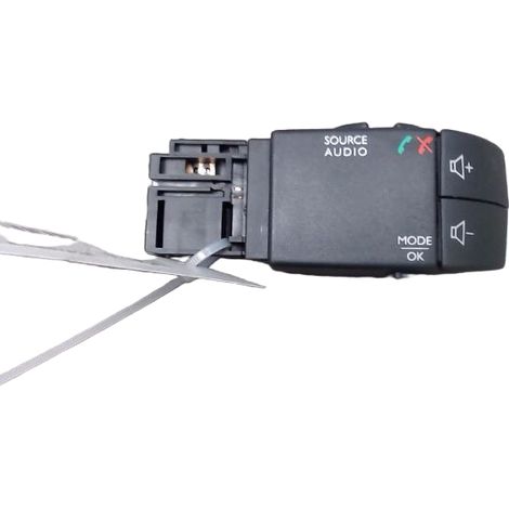 [PRODUIT D'OCCASION] Commande Autoradio RENAULT Twingo ♻️ Ref Oe. 255522448r - Garantie à vie (1/4)