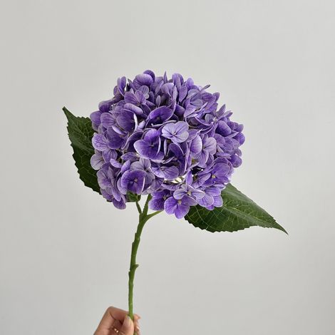 Boules florales artificielles 3D réaliste – Décor floral pour mariage, hôtel et événements – Sphères violettes décoratives (lot de 3)