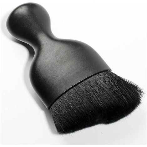 Brosse de nettoyage douce pour intérieur de voiture - Tableau de bord noir (1/5)