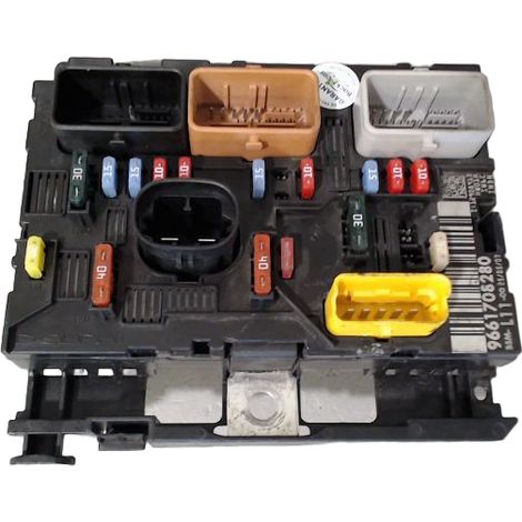 [PRODUIT D'OCCASION] Boite A Fusibles PEUGEOT 207 3p ♻️ Ref Oe. 6500y1 - Garantie à vie (1/5)