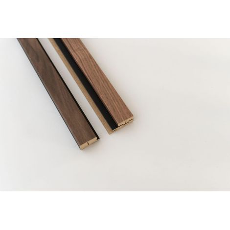 Kit profilé de finition panneaux tasseaux MDF Chêne rustique sur fond Noir 2770 x 71 x 20 mm PEFC 70%