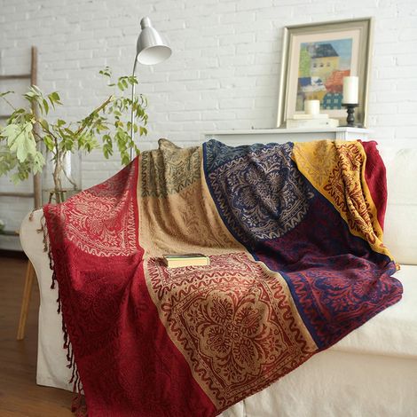 Manta de chenilla jacquard roja, 220 × 250 cm, estampado tribal, funda decorativa para sofá o cama. (1/5)