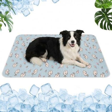 Qoosea Kühlmatte für Hunde Katzen Haustiermatte aus Eisseide, Komfortabel Selbstkühlend Hundematte Faltbar Kältematte für Haustiere, Pet Cooling Mat für Sommer Drinnen und Draußen - 50  70CM (1/5)