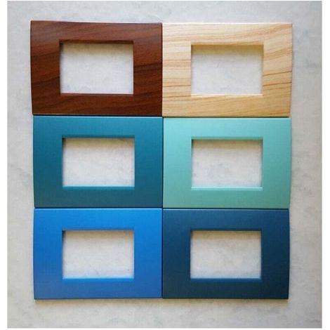 Placca compatibile con Living Light in ABS 3 4 7 posti colorato - PIN CHIARO - 4 fori -